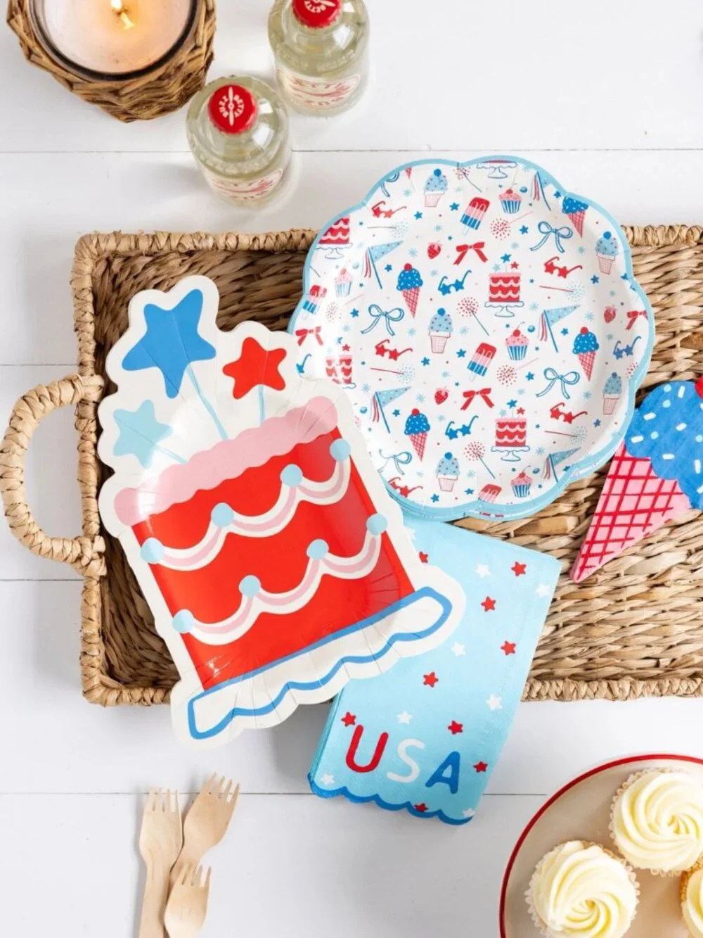 Summer Cake Shaped Paper Plates, 7.75 x 11 in